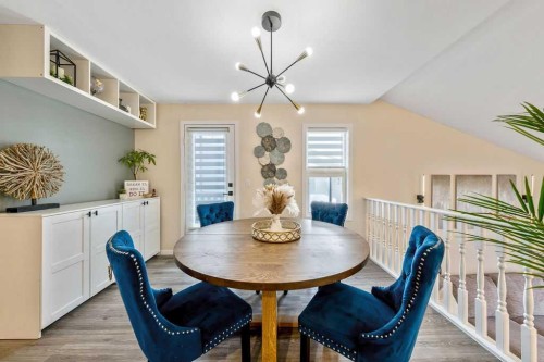 5 Shawglen Court Sw, Calgary, AB - Indoor Photo Showing Dining Room