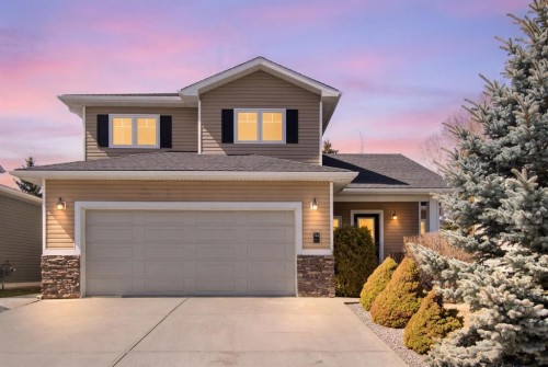 786 Stonehaven Drive  Carstairs, AB T0M 0N0