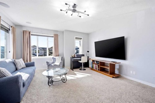 312 Sunset View, Cochrane, AB - Indoor Photo Showing Living Room