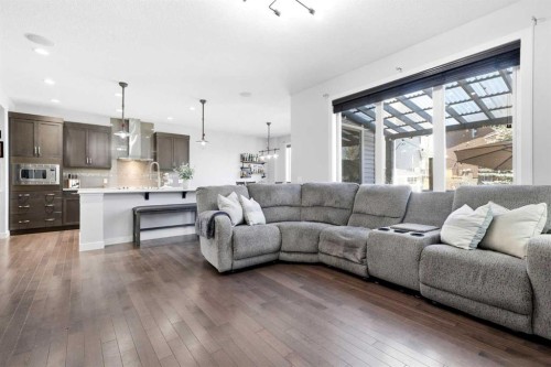 312 Sunset View, Cochrane, AB - Indoor Photo Showing Other Room