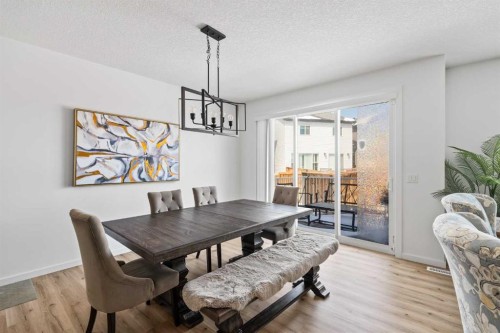 314 Walcrest Way Se, Calgary, AB - Indoor Photo Showing Dining Room