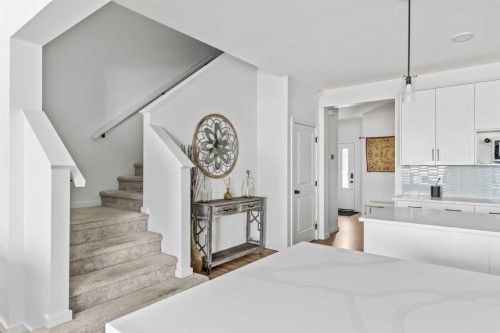 314 Walcrest Way Se, Calgary, AB - Indoor