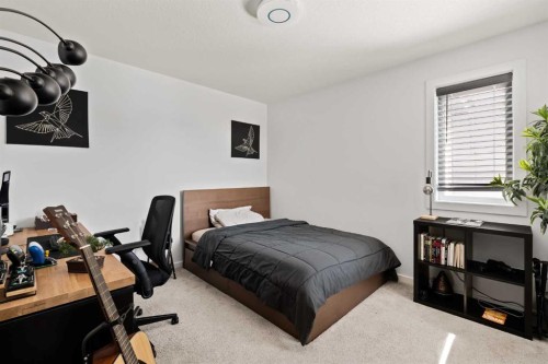 314 Walcrest Way Se, Calgary, AB - Indoor Photo Showing Bedroom