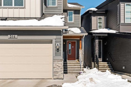 314 Walcrest Way Se, Calgary, AB - Outdoor With Facade