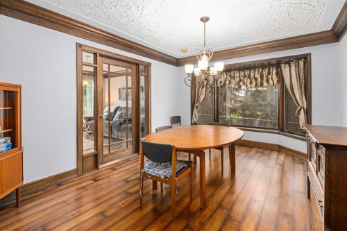 155 Croxford Estates Ne, Airdrie, AB - Indoor Photo Showing Dining Room