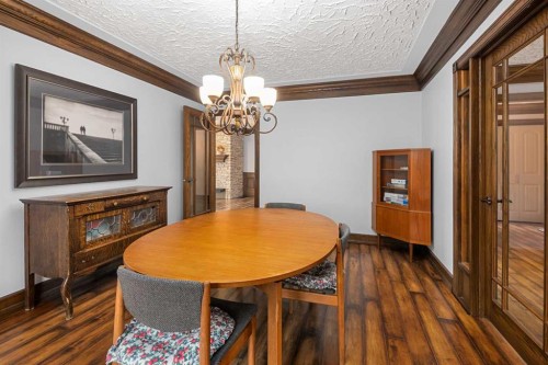 155 Croxford Estates Ne, Airdrie, AB - Indoor Photo Showing Dining Room