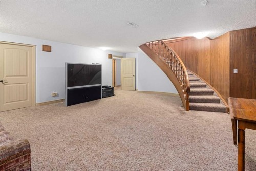 155 Croxford Estates Ne, Airdrie, AB - Indoor Photo Showing Other Room