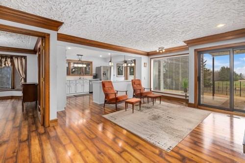 155 Croxford Estates Ne, Airdrie, AB - Indoor Photo Showing Living Room