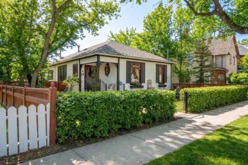 81 Elma Street WEST Okotoks, AB T2S 1J9