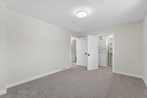 5625 Templehill Road Ne, Calgary, AB - Indoor Photo Showing Other Room