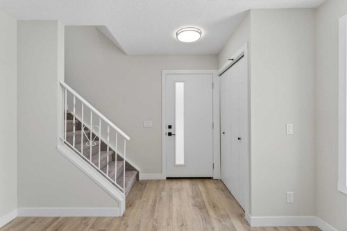 5625 Templehill Road Ne, Calgary, AB - Indoor Photo Showing Other Room