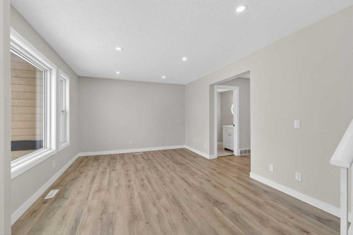 5625 Templehill Road Ne, Calgary, AB - Indoor Photo Showing Other Room