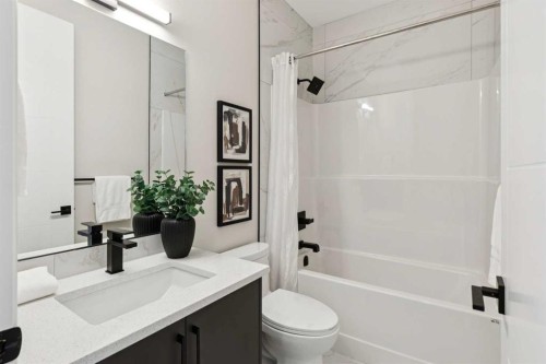 96 Cranbrook Way Se, Calgary, AB - Indoor Photo Showing Bathroom
