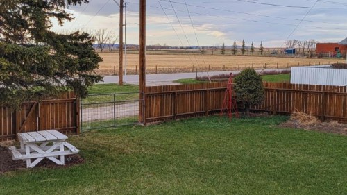 752 54 Avenue West, Claresholm, AB - Outdoor