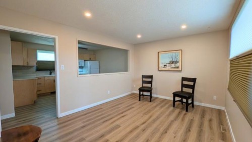 752 54 Avenue West, Claresholm, AB - Indoor Photo Showing Other Room