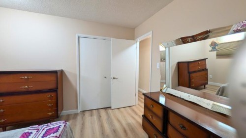 752 54 Avenue West, Claresholm, AB - Indoor Photo Showing Bedroom