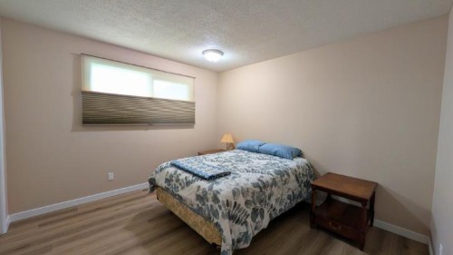 752 54 Avenue West, Claresholm, AB - Indoor Photo Showing Bedroom