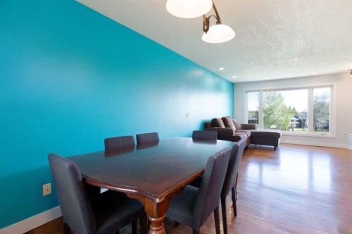 227 Cantrell Place Sw, Calgary, AB - Indoor Photo Showing Dining Room