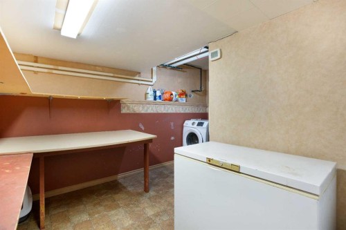 227 Cantrell Place Sw, Calgary, AB - Indoor