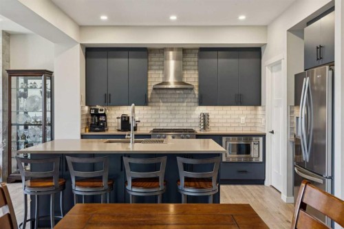 293 Masters Avenue Se, Calgary, AB - Indoor