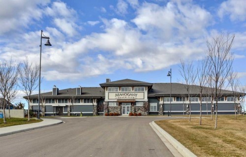 293 Masters Avenue Se, Calgary, AB - Outdoor