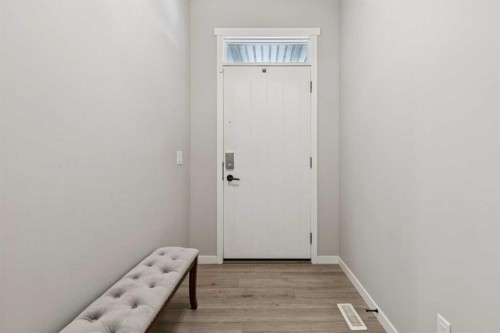 293 Masters Avenue Se, Calgary, AB - Indoor Photo Showing Other Room