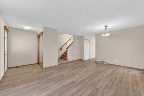 126 Evansmeade Crescent Nw, Calgary, AB - Indoor Photo Showing Other Room