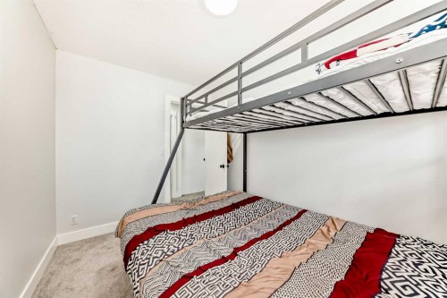 204 Whiteview Close Ne, Calgary, AB - Indoor Photo Showing Bedroom