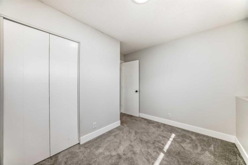 204 Whiteview Close Ne, Calgary, AB - Indoor Photo Showing Other Room