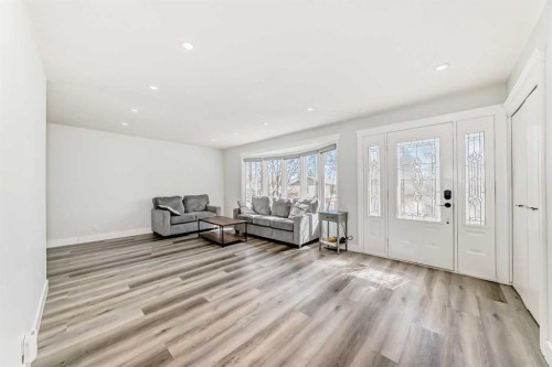 204 Whiteview Close Ne, Calgary, AB - Indoor