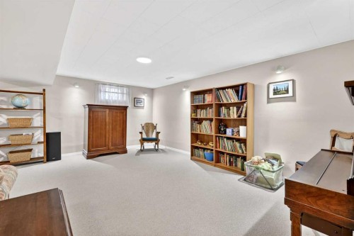 1415 108 Avenue Sw, Calgary, AB - Indoor