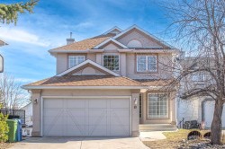 10 Somerset Court SW Calgary, AB T2Y 3H4
