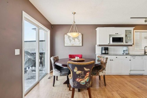 18 Bridlewood Way Sw, Calgary, AB - Indoor Photo Showing Dining Room