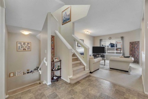 149 Saddlecrest Green Ne, Calgary, AB - Indoor