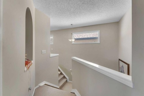 149 Saddlecrest Green Ne, Calgary, AB - Indoor Photo Showing Other Room
