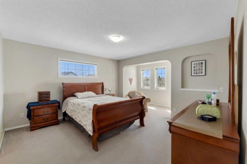 149 Saddlecrest Green Ne, Calgary, AB - Indoor Photo Showing Bedroom