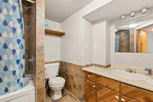 404 Manora Way Ne, Calgary, AB - Indoor Photo Showing Bathroom