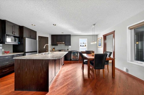 18 Inverness Rise Se, Calgary, AB - Indoor Photo Showing Other Room