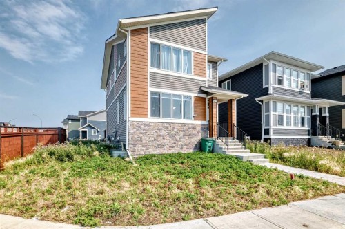 1422 Midtown Link SW Airdrie, AB T4B 5K9