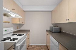 3223-16320 24 Street SW Calgary, AB T2Y 5A1