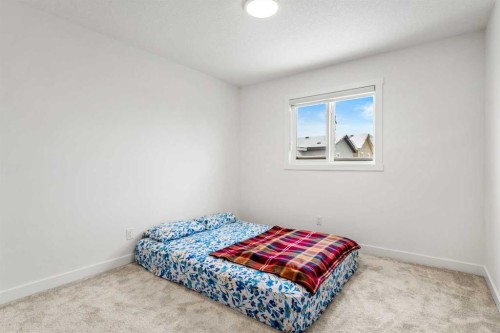 20 Walgrove Heights Se, Calgary, AB - Indoor Photo Showing Bedroom