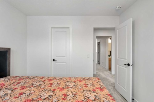 20 Walgrove Heights Se, Calgary, AB - Indoor Photo Showing Bedroom