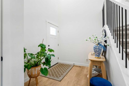 20 Walgrove Heights Se, Calgary, AB - Indoor Photo Showing Other Room