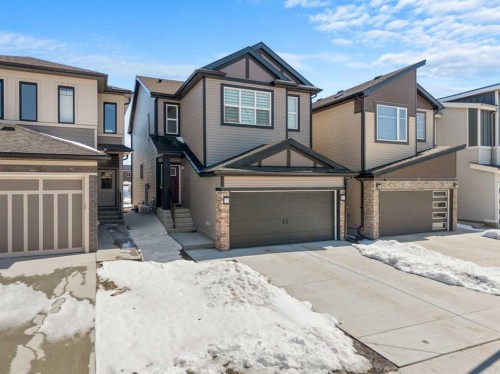 20 Walgrove Heights Se, Calgary, AB - Outdoor With Facade