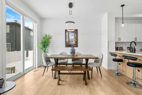 20 Walgrove Heights Se, Calgary, AB - Indoor Photo Showing Dining Room
