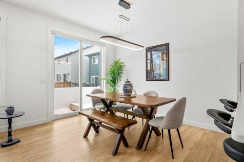 20 Walgrove Heights Se, Calgary, AB - Indoor Photo Showing Dining Room