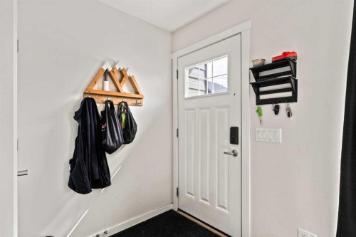 463 Cranbrook Square Se, Calgary, AB - Indoor Photo Showing Other Room