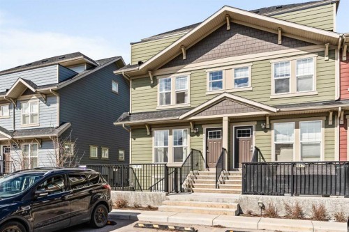 463 Cranbrook Square Se, Calgary, AB - Outdoor With Facade
