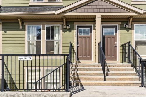 463 Cranbrook Square Se, Calgary, AB - Outdoor