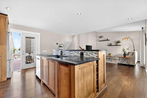 263 Shawmeadows Road Sw, Calgary, AB - Indoor Photo Showing Kitchen
